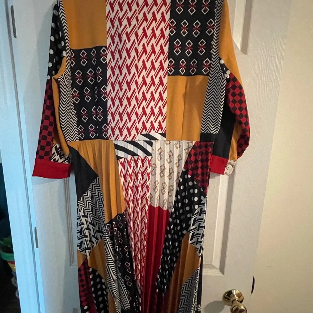 Colorful Geometric Patterned Dress - Picture 2 of 2